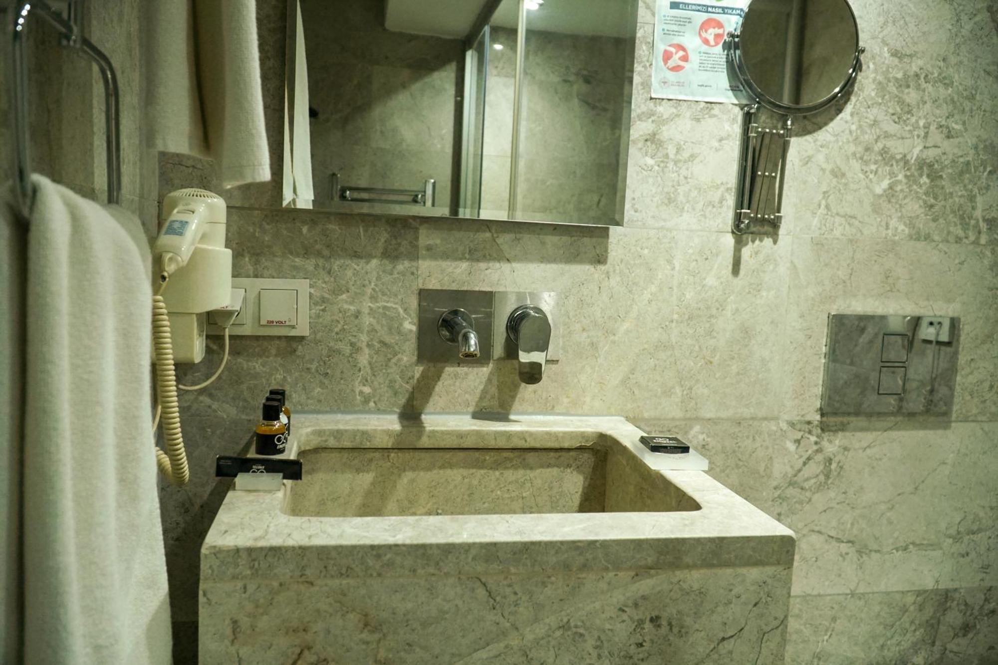 En Otel Karaca Eskişehir Eksteriør bilde